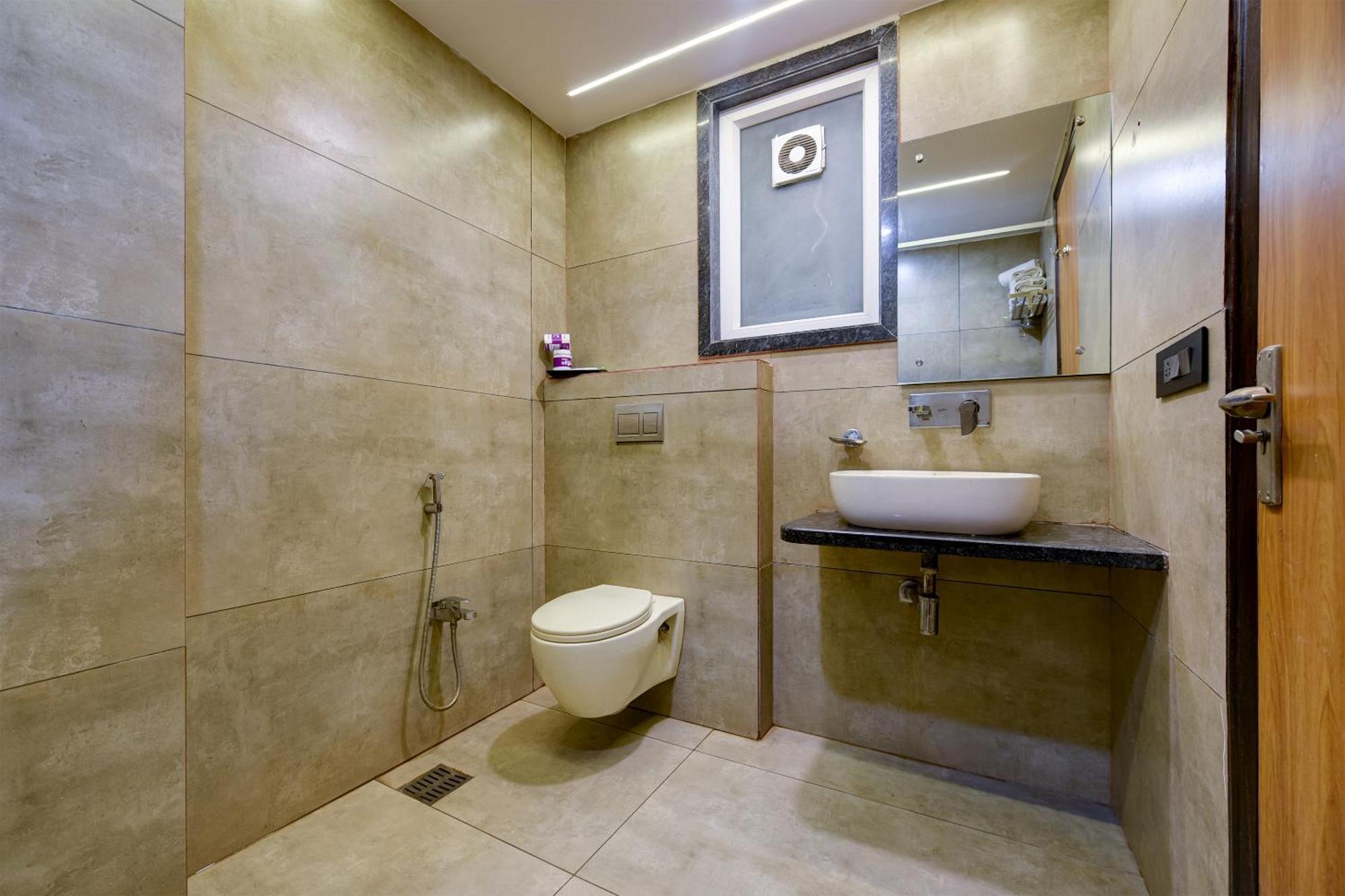 Hotel Sohana Palace Near New Delhi Railway Station And Connaught Place Екстериор снимка