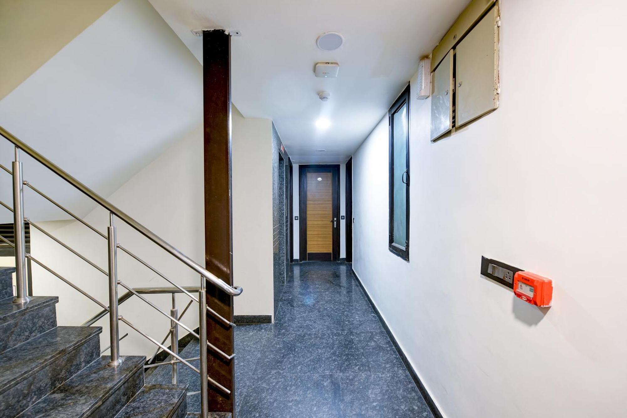 Hotel Sohana Palace Near New Delhi Railway Station And Connaught Place Екстериор снимка
