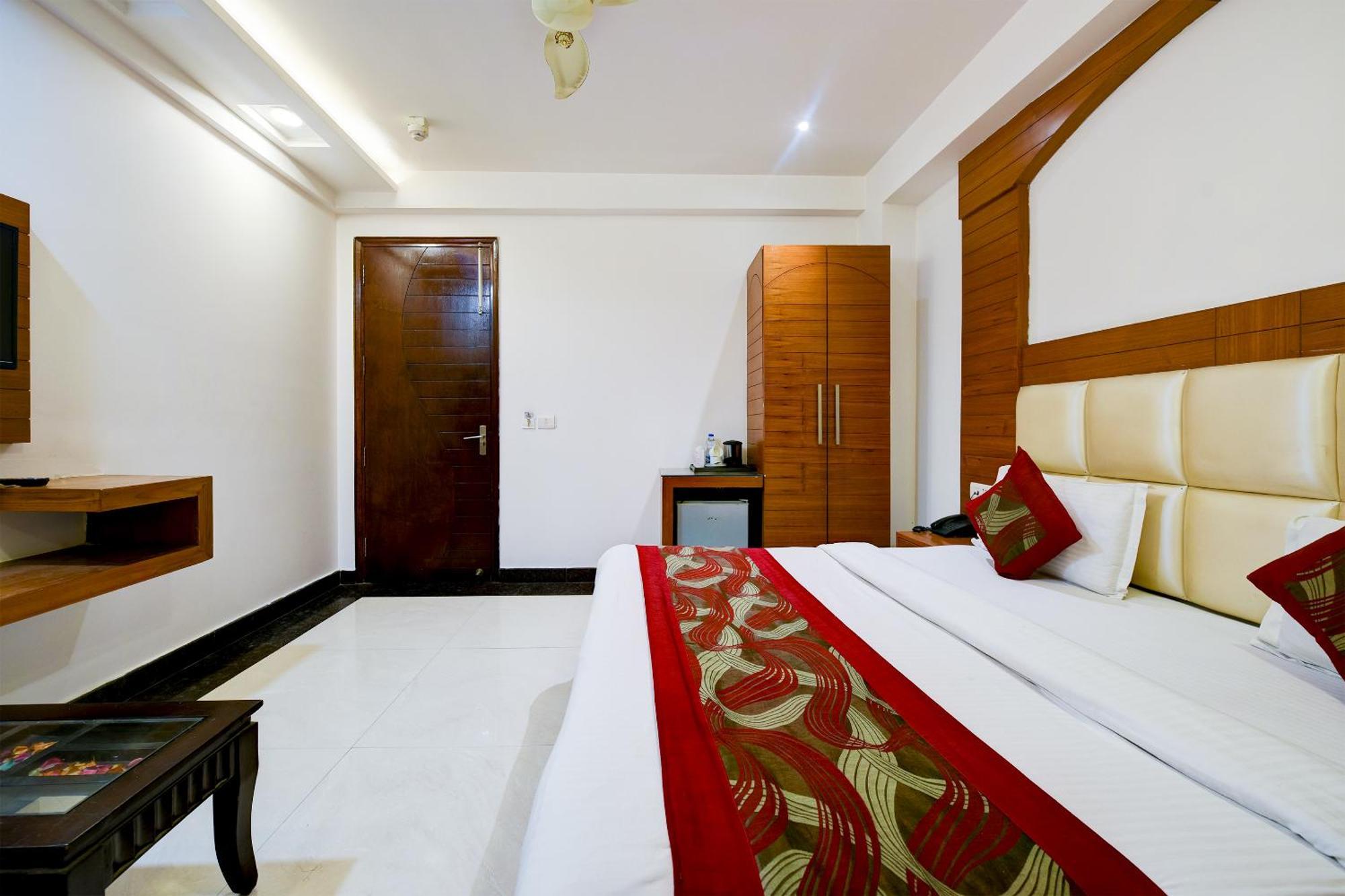 Hotel Sohana Palace Near New Delhi Railway Station And Connaught Place Екстериор снимка
