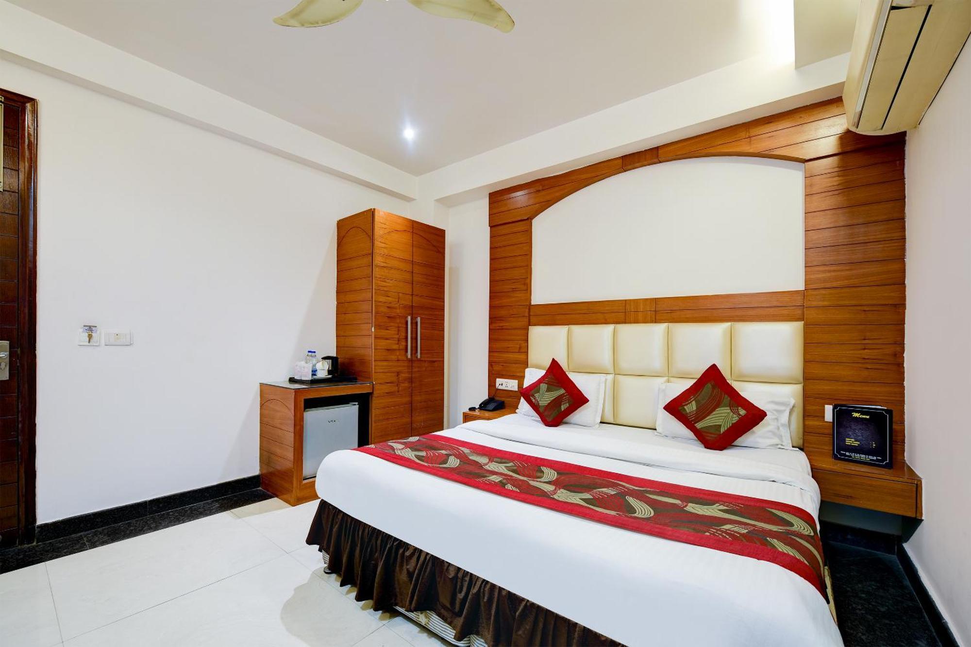 Hotel Sohana Palace Near New Delhi Railway Station And Connaught Place Екстериор снимка