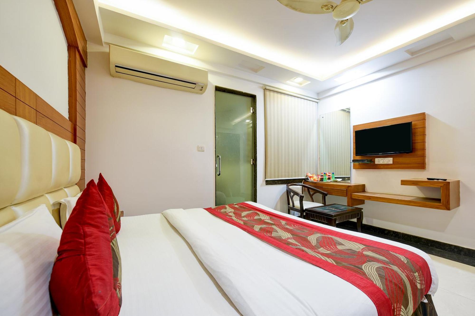 Hotel Sohana Palace Near New Delhi Railway Station And Connaught Place Екстериор снимка