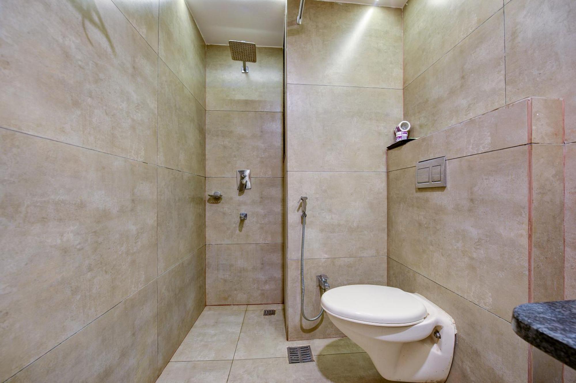 Hotel Sohana Palace Near New Delhi Railway Station And Connaught Place Екстериор снимка