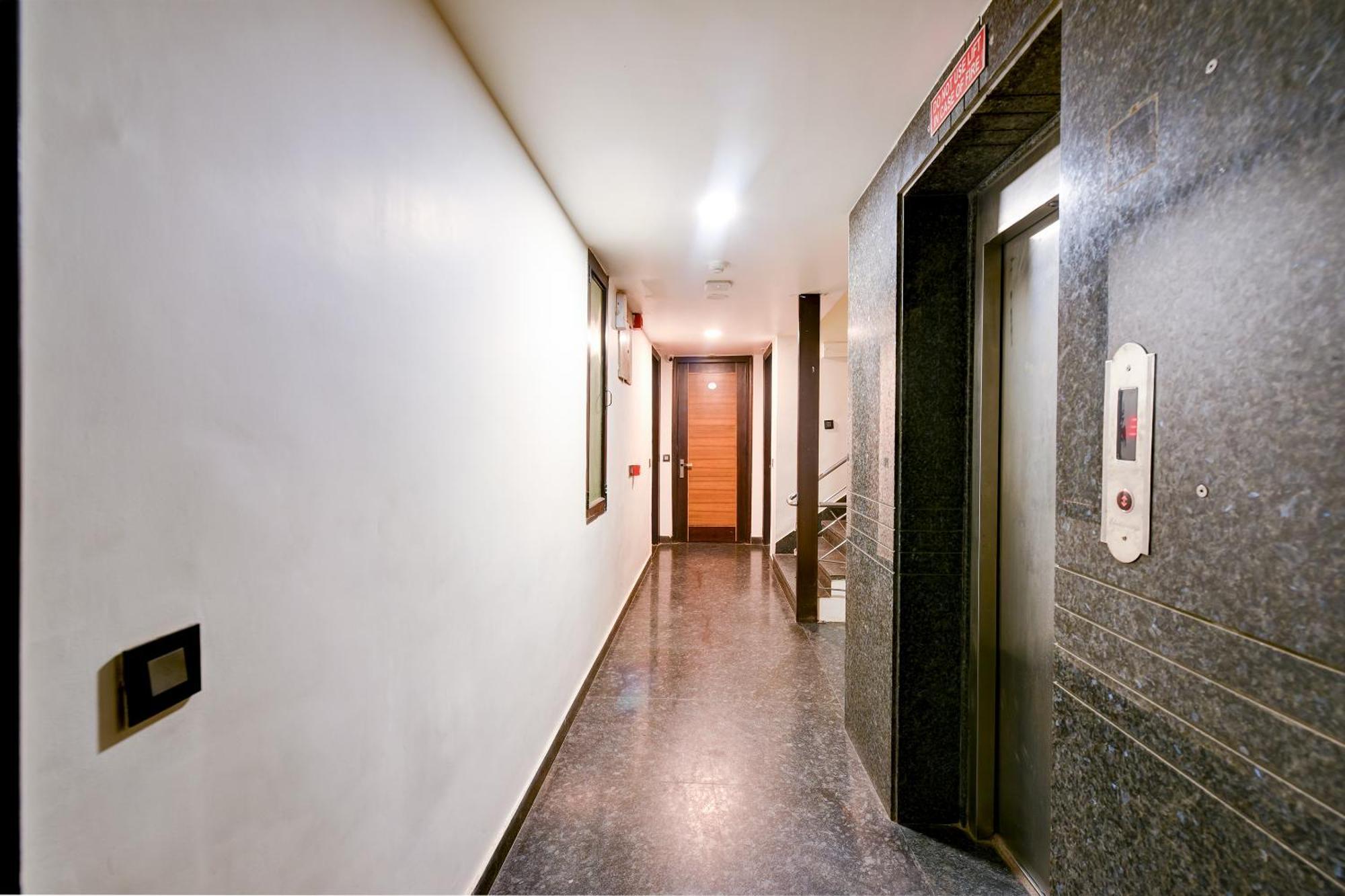 Hotel Sohana Palace Near New Delhi Railway Station And Connaught Place Екстериор снимка