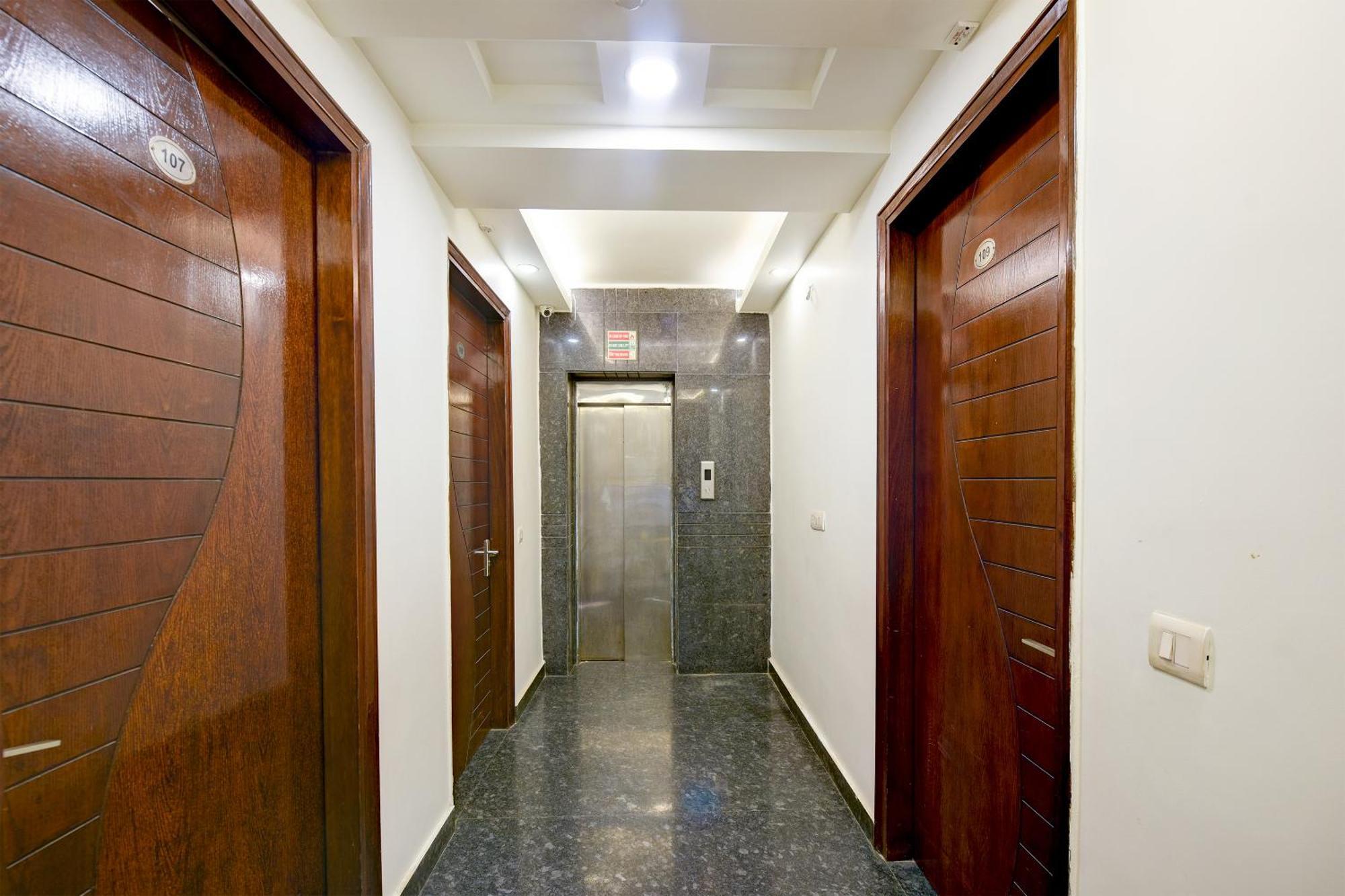 Hotel Sohana Palace Near New Delhi Railway Station And Connaught Place Екстериор снимка